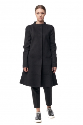 Черное женское пальто из текстиля без воротника