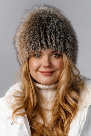 Шапка женская из блюфроста